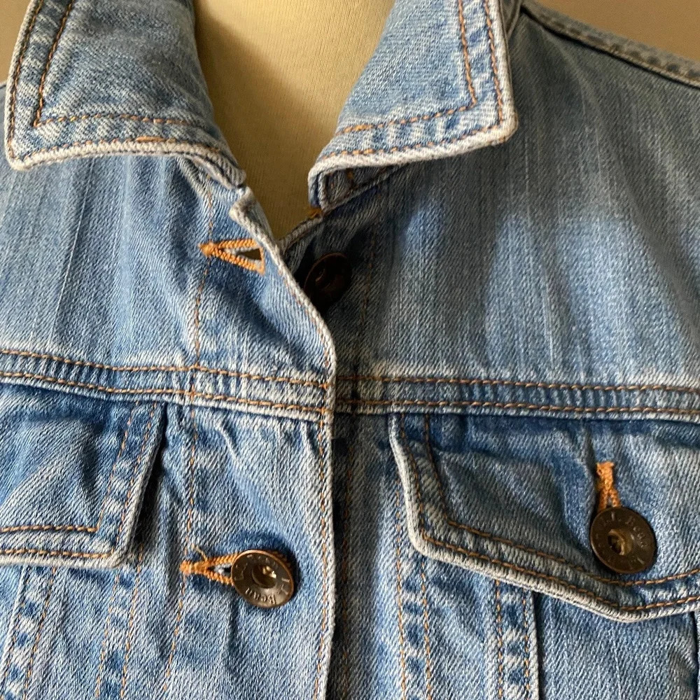 L.L. Bean Light Wash Denim Jean Jacket XS - Picture 6 of 7